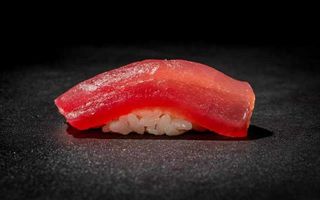 234. Nigiri tonno - 2 pezzi