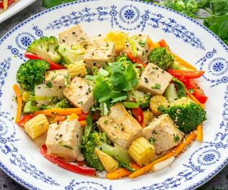 42.TOFU CON VERDURAS