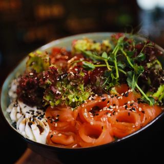 Кобб-салат з лососем (310г)