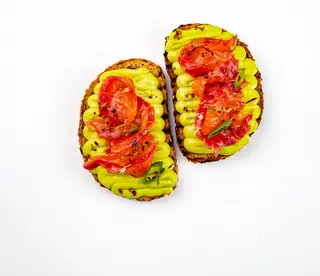 Avo salmon toast