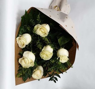 Ramo De 6 Rosas Blancas