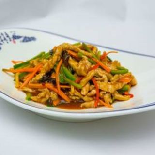 H01.	Porc cu cinci arome/鱼香肉丝/Five-spiced pork *