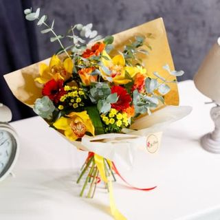 Buchet galben-roșu-orange