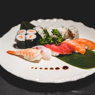 Sushi mikusu - 18 pezzi