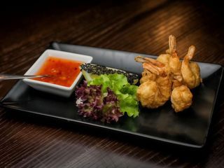 Хвости тигрових креветок в темпурі (5 шт)