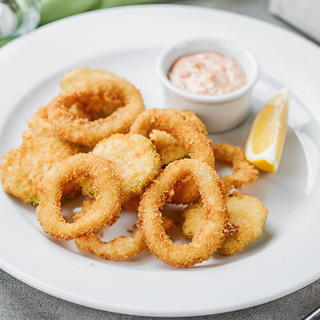 Кальмари в хрумкій скоринці з цукіні  (160/50 г)