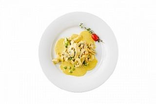 Куриное филе в соусе карри