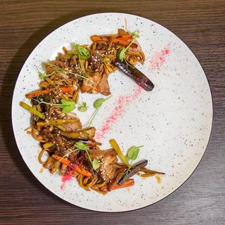 Локшина Удон з качкою в соусі Теріякі (330г)