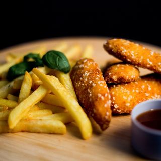 Meniu 6 crispy+Sos Usturoi