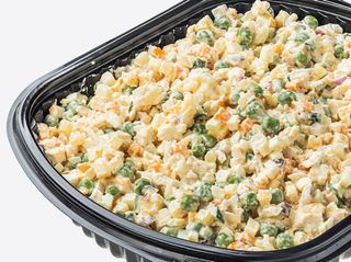 Салат Олів'є з куркою 1кг