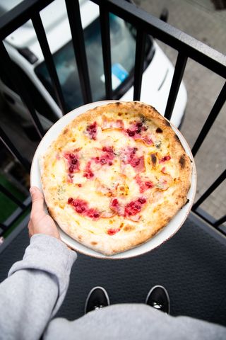 Pizza Mortadela e Pistacchio