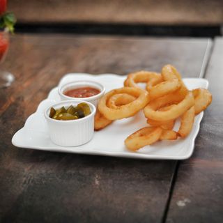 Pohovani kolutići luka 8 kom.