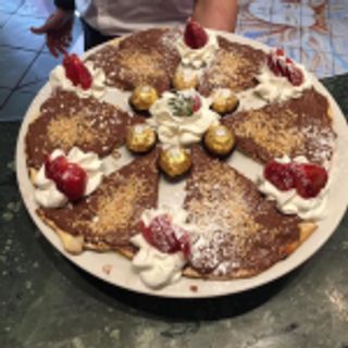 Focaccia con Nutella e granella di nocciola