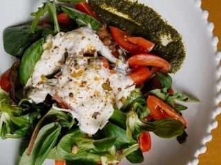 Салат зі страчателлою, томатами та баклажаном (300g)