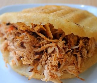 Arepas pollo mechado