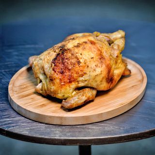 Pollo allo spiedo intero