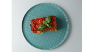 Lazania brokułowa z serem pleśniowym