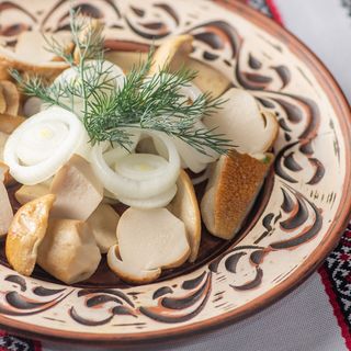 Білі грибочки