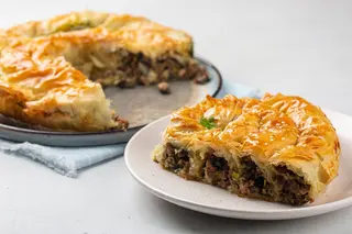 Börek con carne trita