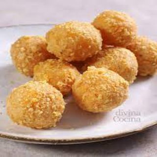 Bolas De Queso