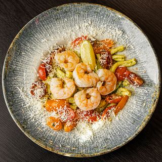 Strozzapreti z krewetkami