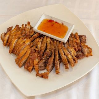 Pato asado cantonés