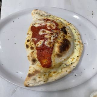 Calzone 4 Formaggi