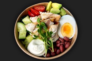 Боул з Вугрем