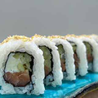 Salmon roll