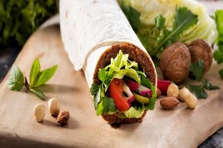 Тортила с чий кюфте (300г)