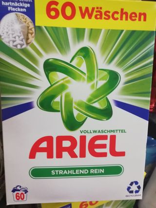 Prašak Ariel 60 pranja
