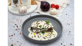 Spata de vita sous vide cu sos de piper verde 150g