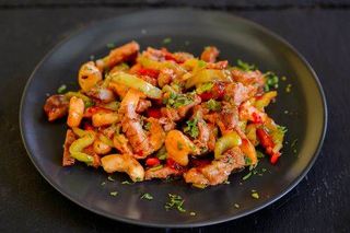 Tigaie picanta pui 350 gr.