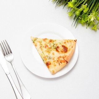 Піца Чотири сиру шматочок 