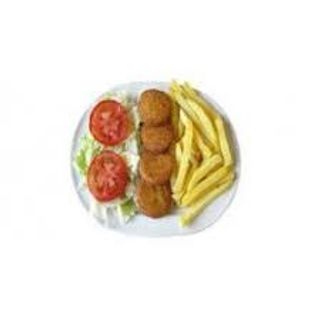 Plato Falafel Con Ensalada Y Patatas