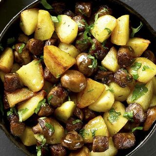 Жареные грибы с картофелем