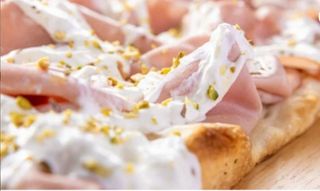 Mortadella stracciatella e pistacchi