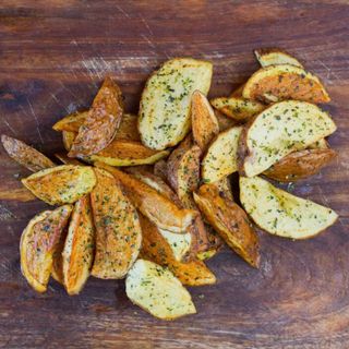 Cartofi Wedges* În Coajă Cu Ierburi De Provence