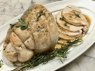 Arrosto di tacchino alle erbe