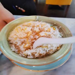 Arroz Con Huevo Y Guisantes