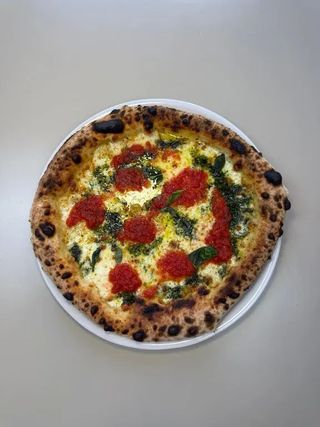 Pizza Margherita Supreme
