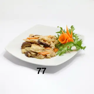 77. Pollo con funghi e bambù