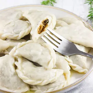 Pierogi z kapustą i grzybami 7szt