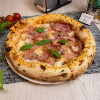 Pizza Quatro Carni 