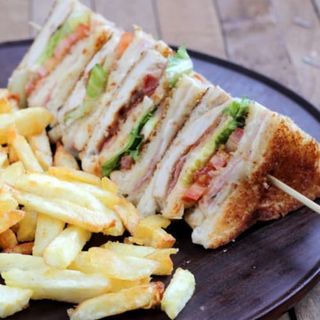 Sandwich Clube Al Rocío