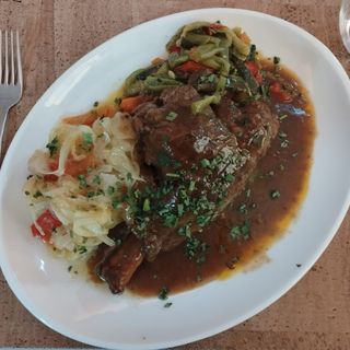 Chambão de Borrego Estufado  - Slow Cooked Lamb 