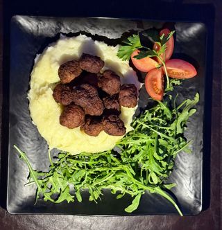 Chiftelute de porc cu piure