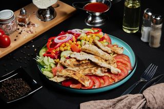 SALATĂ PIEPT DE PUI 400 gr.