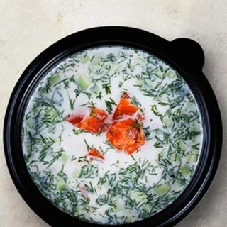 Окрошка з сьомгою