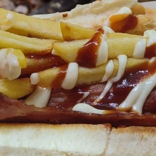 HOT DOG PATATINE  KETCHUP  E MAIONESE